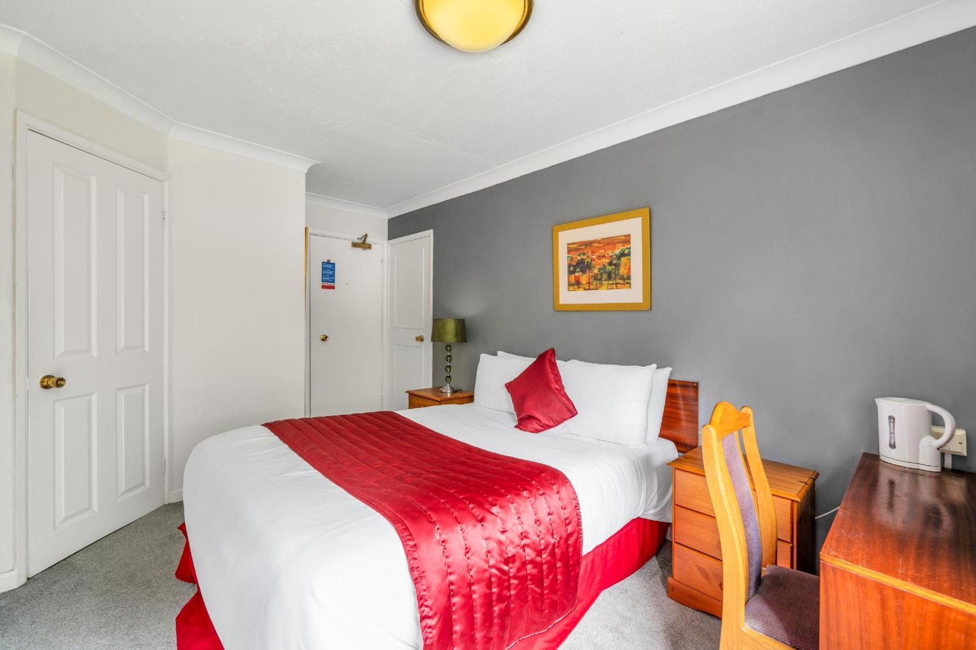 Dial House Hotel Crowthorne Luaran gambar