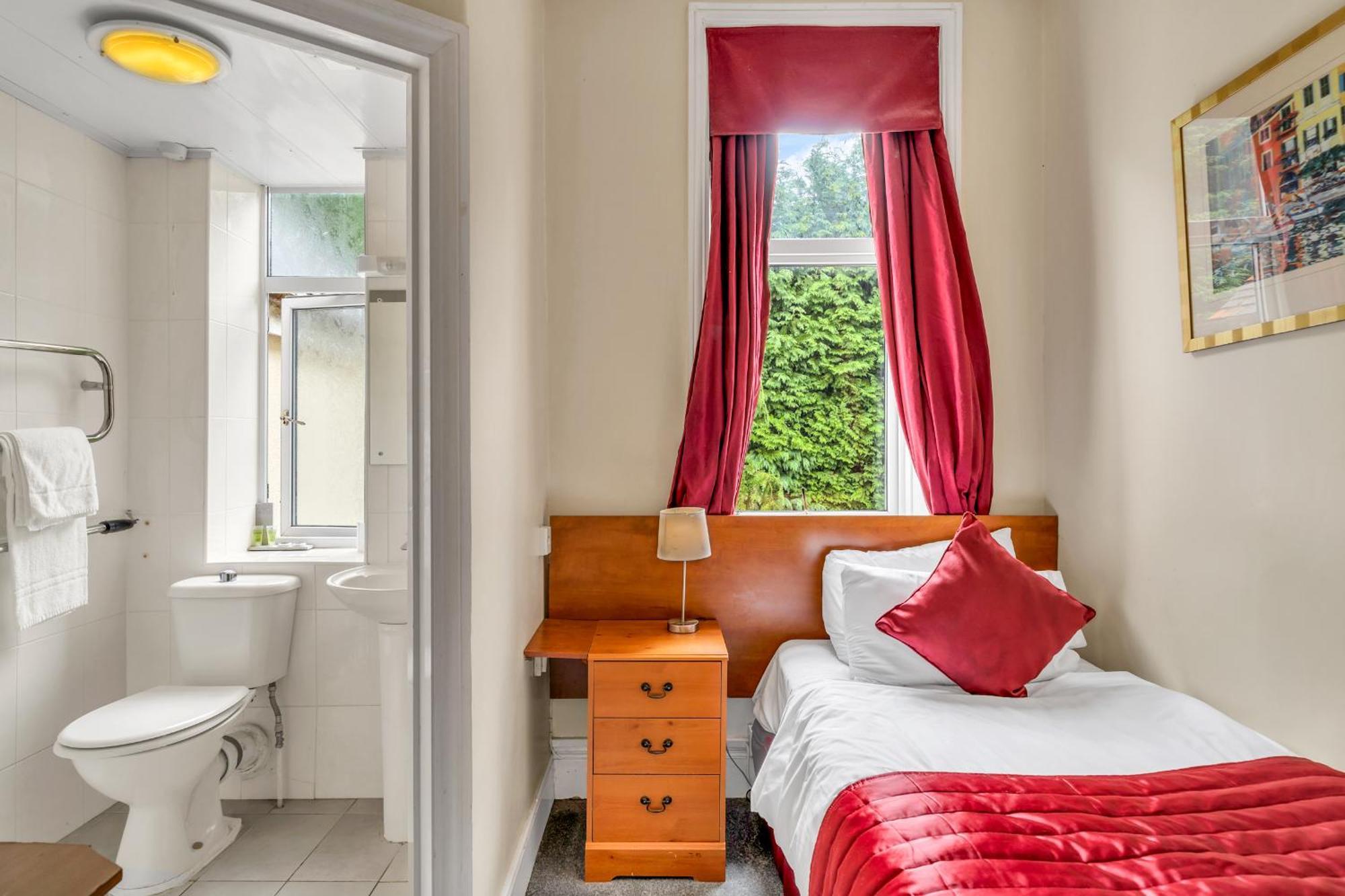 Dial House Hotel Crowthorne Luaran gambar