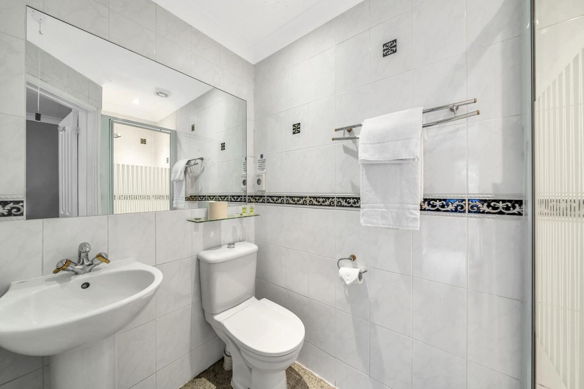 Dial House Hotel Crowthorne Luaran gambar