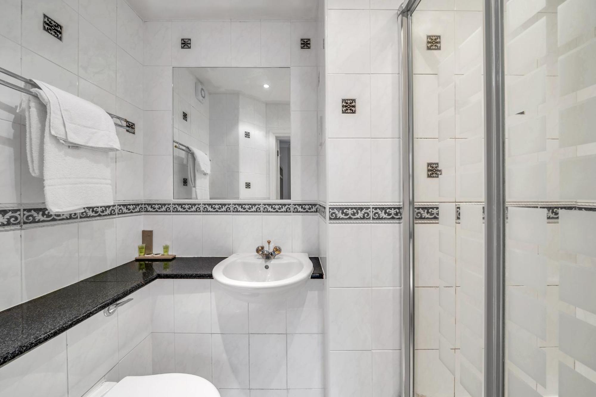 Dial House Hotel Crowthorne Luaran gambar