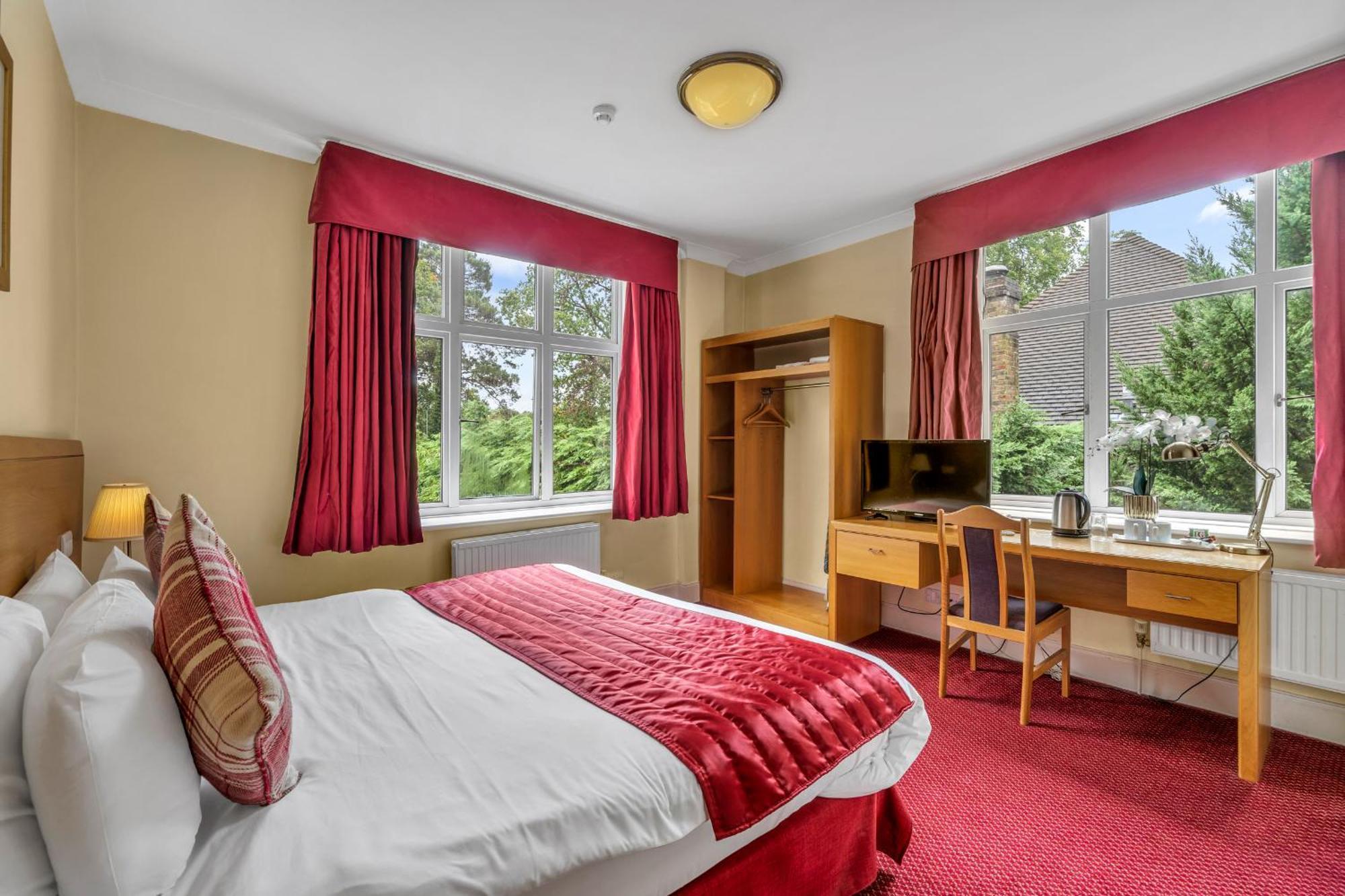 Dial House Hotel Crowthorne Luaran gambar