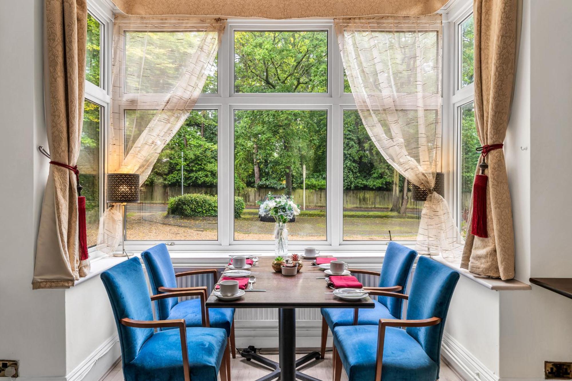 Dial House Hotel Crowthorne Luaran gambar