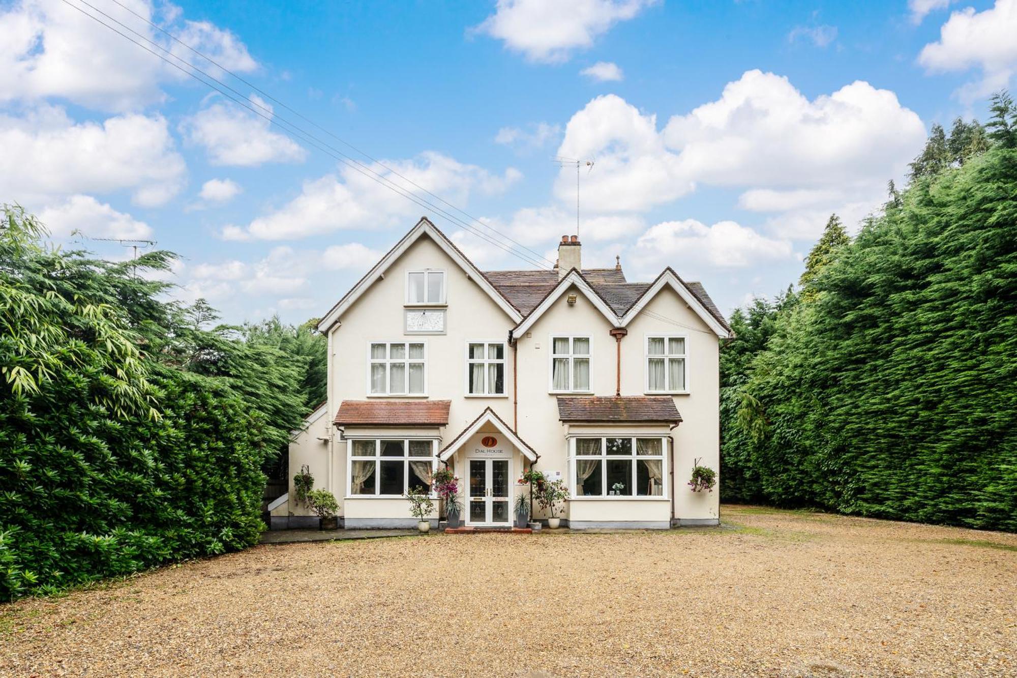 Dial House Hotel Crowthorne Luaran gambar